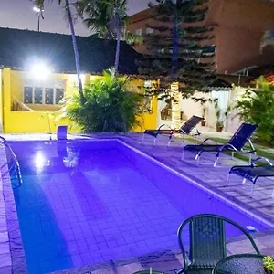 Casa Com Piscina E Mini Campo De Futebol Em Casa de Férias Cabo Frio